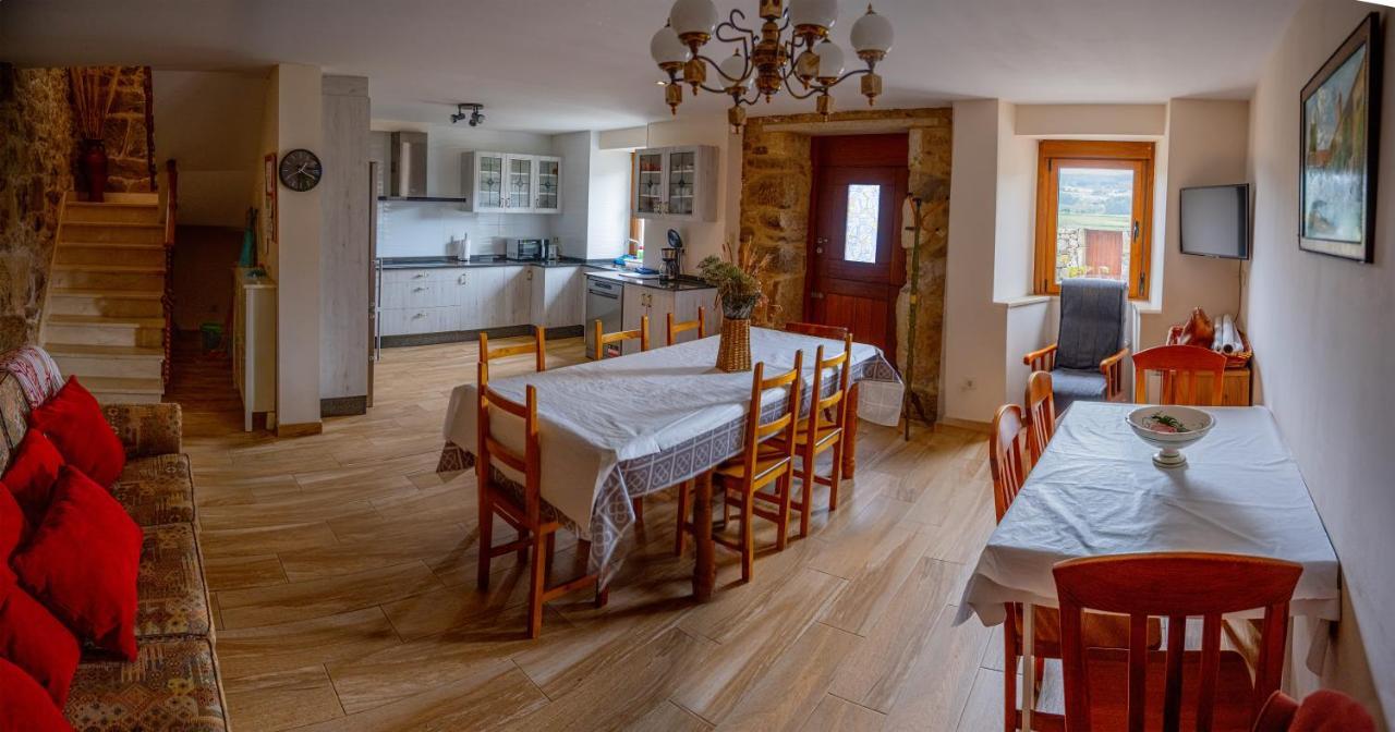 Casa As Marismas Entre Razo Y Baldayo Villa Lema Luaran gambar